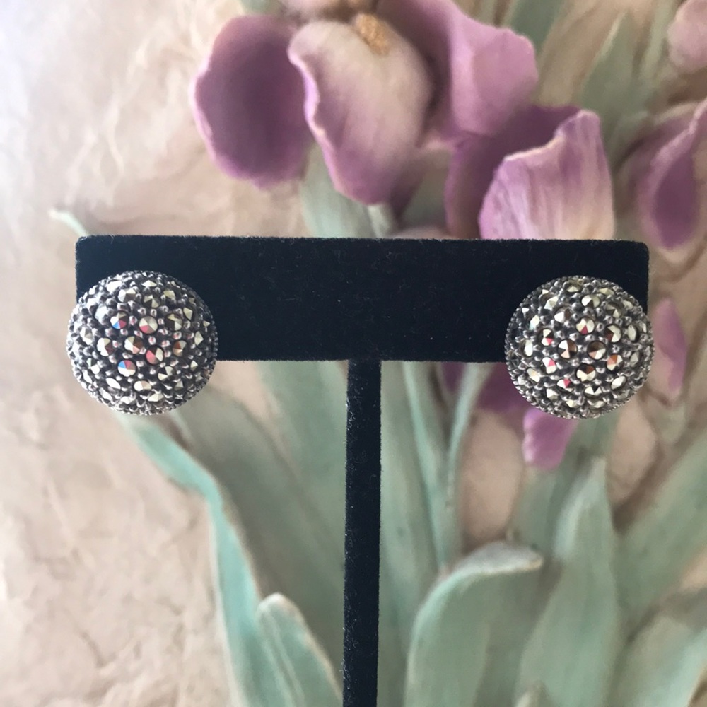 Judith Jack button earrings